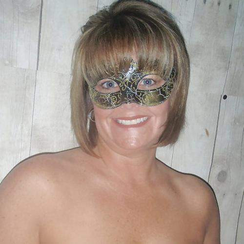 J'adorerais trouver régulièrement un homme sexy pour faire l'amour